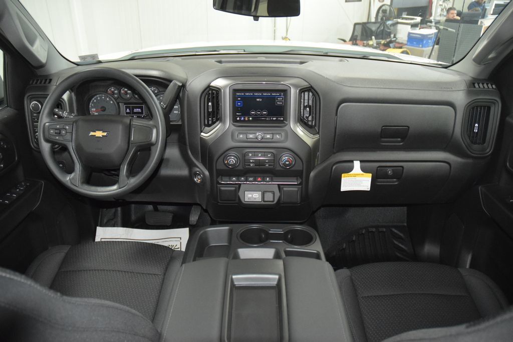 2026 Chevrolet Silverado 1500 4WD Crew Cab 147" Work Truck - 23041641 - 29