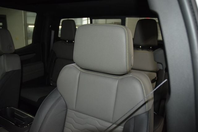 2026 Chevrolet Silverado 1500 4WD Crew Cab 147" ZR2 - 22976043 - 44