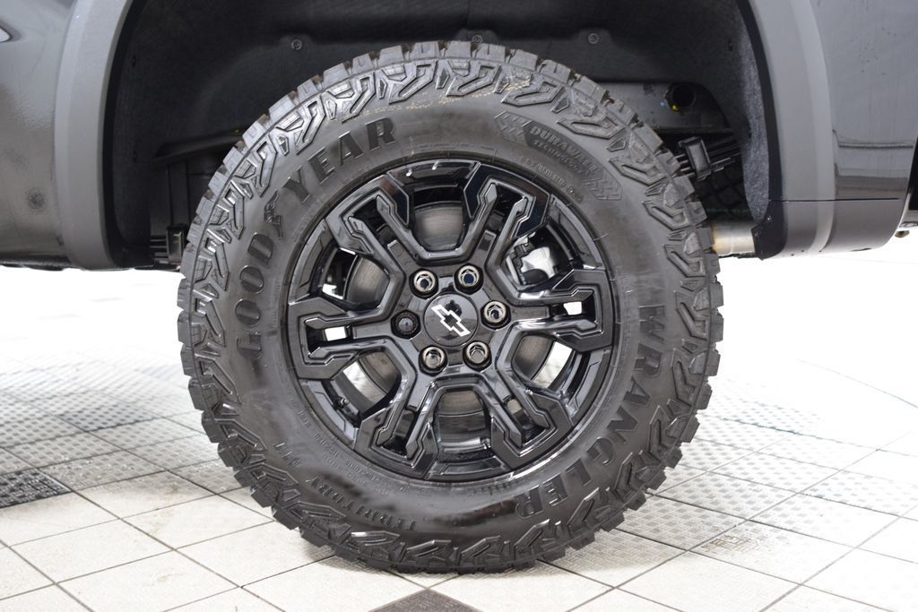 2026 Chevrolet Silverado 1500 4WD Crew Cab 147" ZR2 - 23027015 - 29