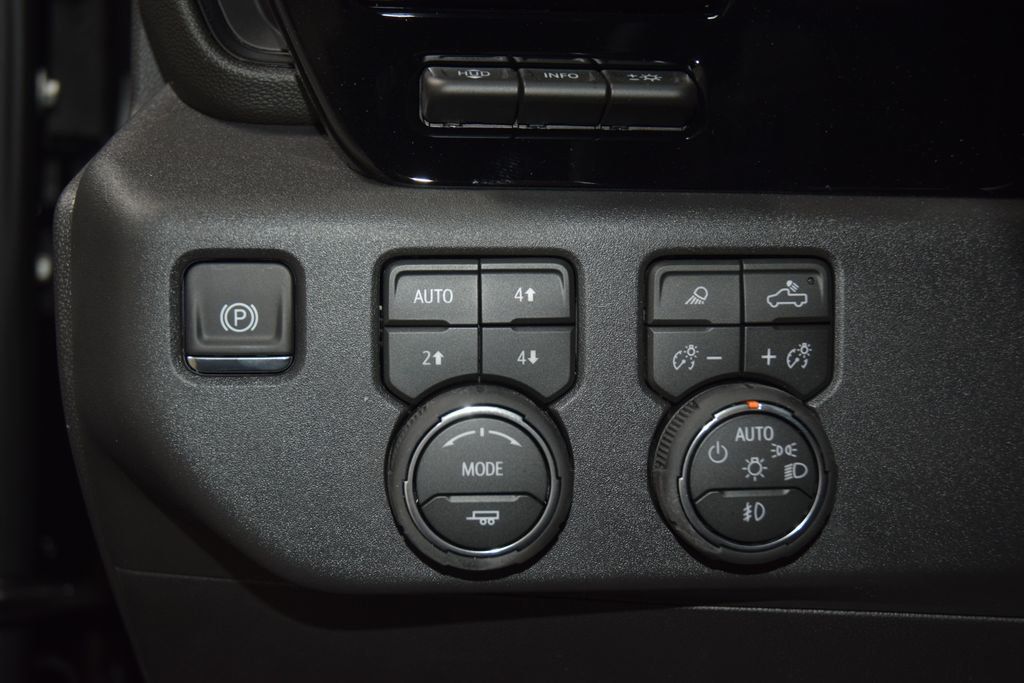 2026 Chevrolet Silverado 1500 4WD Crew Cab 147" ZR2 - 23027015 - 38
