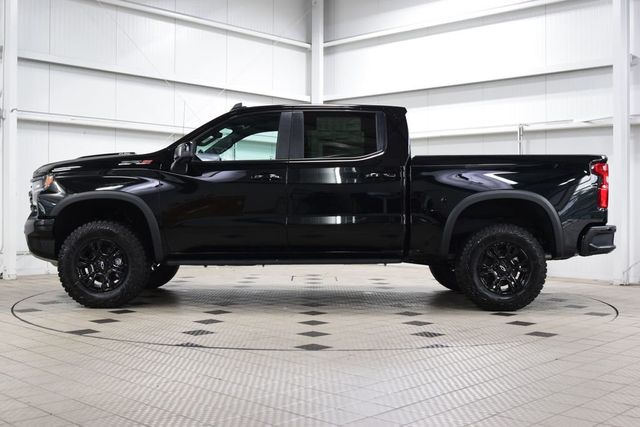 2026 Chevrolet Silverado 1500 4WD Crew Cab 147" ZR2 - 23027015 - 3