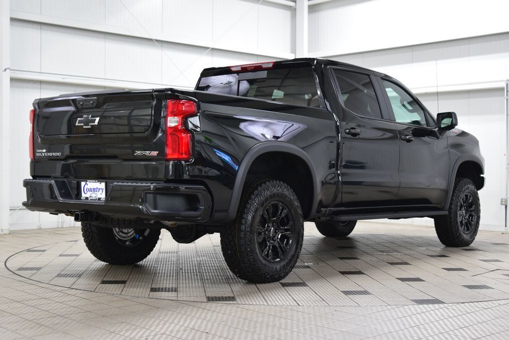 2026 Chevrolet Silverado 1500 4WD Crew Cab 147" ZR2 - 23027015 - 7