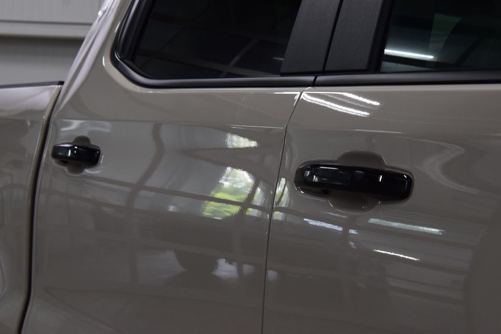 2026 Chevrolet Silverado 1500 4WD Crew Cab 147" ZR2 - 23028562 - 21