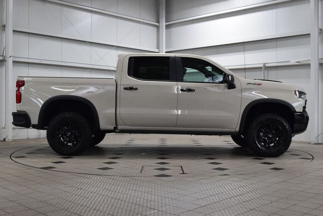 2026 Chevrolet Silverado 1500 4WD Crew Cab 147" ZR2 - 23028562 - 8