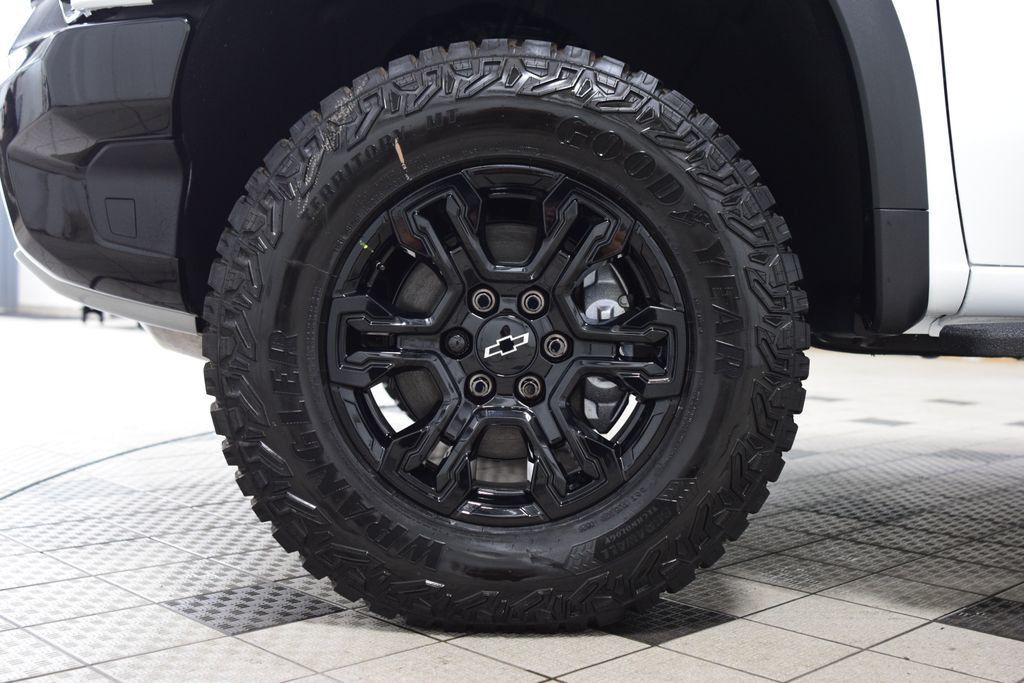 2026 Chevrolet Silverado 1500 4WD Crew Cab 147" ZR2 - 23028565 - 30