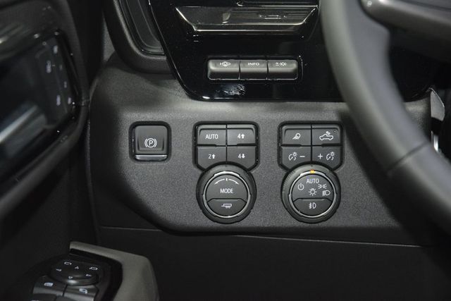 2026 Chevrolet Silverado 1500 4WD Crew Cab 147" ZR2 - 23028565 - 38