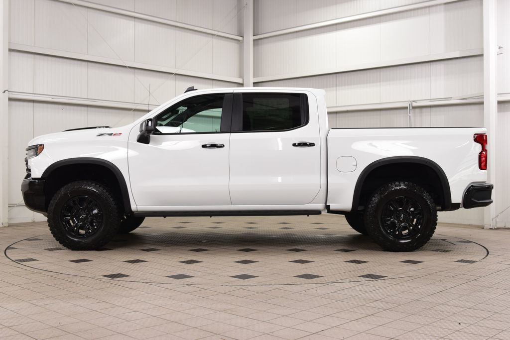 2026 Chevrolet Silverado 1500 4WD Crew Cab 147" ZR2 - 23028565 - 3