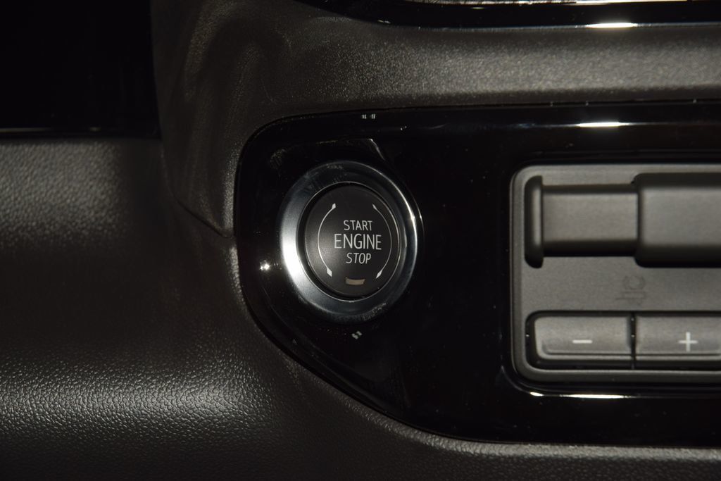 2026 Chevrolet Silverado 1500 4WD Crew Cab 147" ZR2 - 23028571 - 37