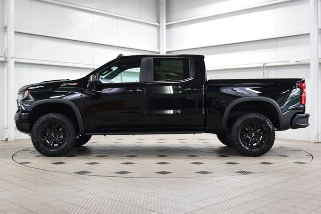 2026 Chevrolet Silverado 1500 4WD Crew Cab 147" ZR2 - 23028571 - 3