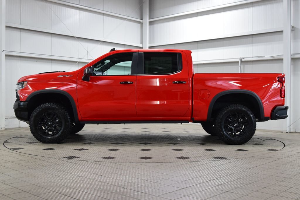 2026 Chevrolet Silverado 1500 4WD Crew Cab 147" ZR2 - 23033283 - 3