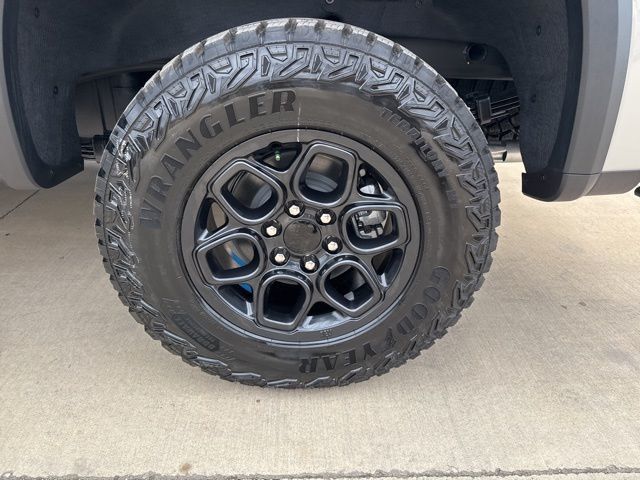 2026 Chevrolet Silverado 1500 4WD Crew Cab 147" ZR2 - 22990405 - 20