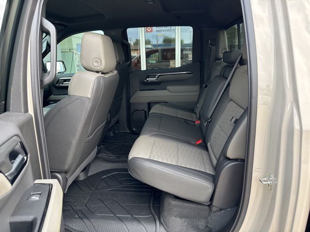 2026 Chevrolet Silverado 1500 4WD Crew Cab 147" ZR2 - 23020661 - 7