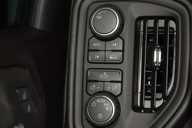 2026 Chevrolet Silverado 1500 4WD Crew Cab 157" Custom - 22940570 - 34