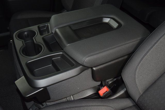 2026 Chevrolet Silverado 1500 4WD Crew Cab 157" Custom - 22940570 - 40