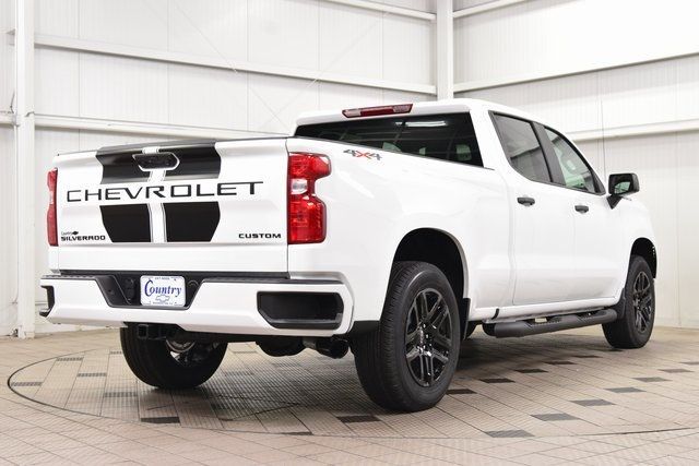 2026 Chevrolet Silverado 1500 4WD Crew Cab 157" Custom - 22940570 - 7