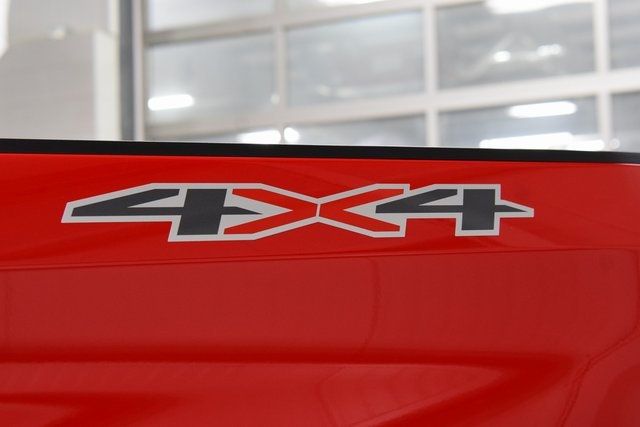 2026 Chevrolet Silverado 1500 4WD Crew Cab 157" Custom - 22945465 - 26