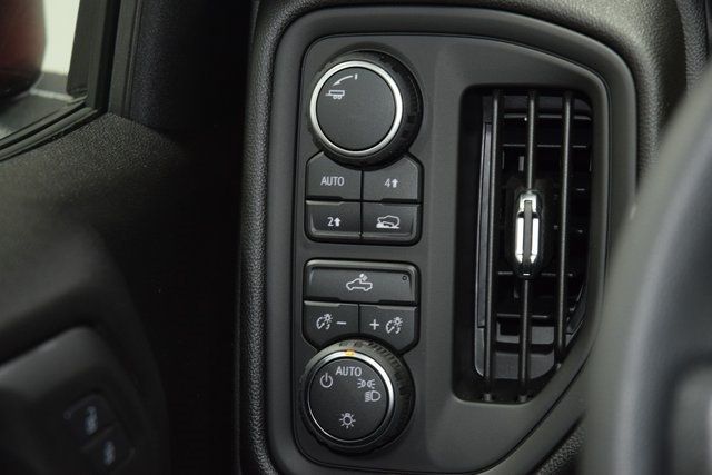 2026 Chevrolet Silverado 1500 4WD Crew Cab 157" Custom - 22945465 - 35