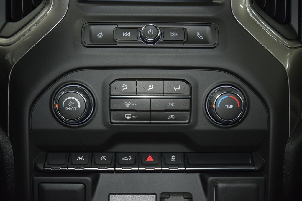 2026 Chevrolet Silverado 1500 4WD Crew Cab 157" Custom - 22996964 - 35