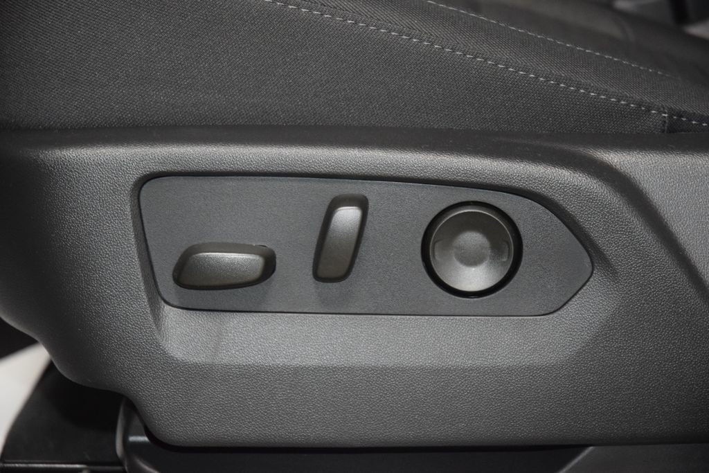 2026 Chevrolet Silverado 1500 4WD Crew Cab 157" Custom - 22996964 - 42