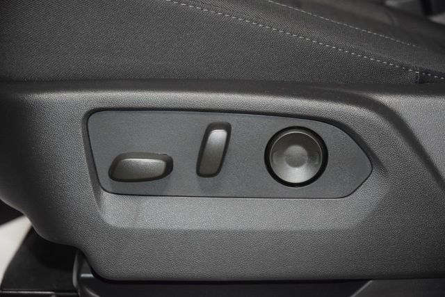 2026 Chevrolet Silverado 1500 4WD Crew Cab 157" Custom - 22996964 - 42