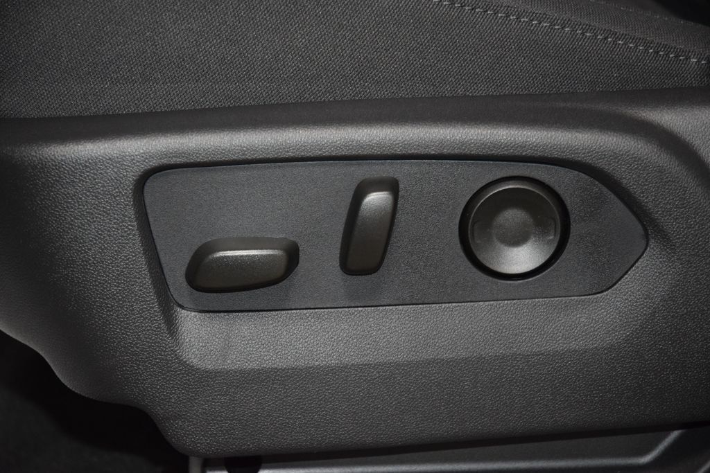 2026 Chevrolet Silverado 1500 4WD Crew Cab 157" Custom - 22999524 - 40