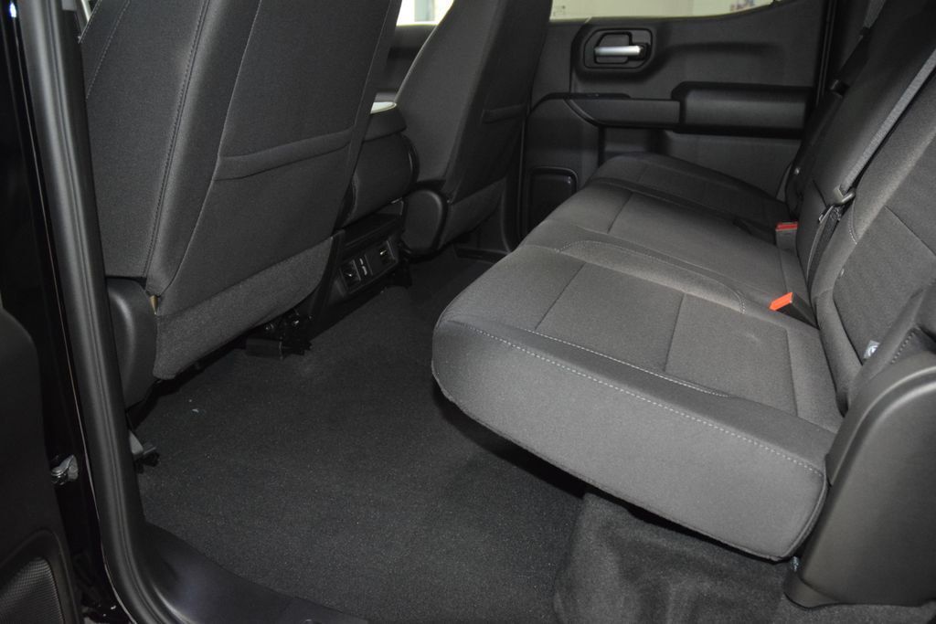 2026 Chevrolet Silverado 1500 4WD Crew Cab 157" Custom - 22999524 - 42
