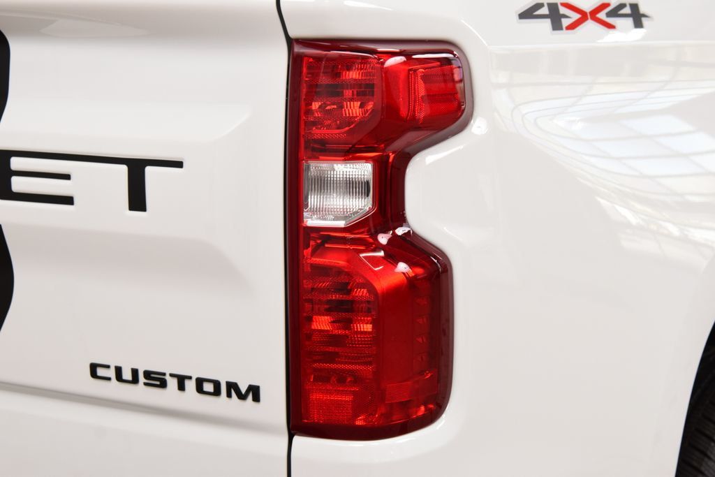 2026 Chevrolet Silverado 1500 4WD Crew Cab 157" Custom - 22999571 - 21