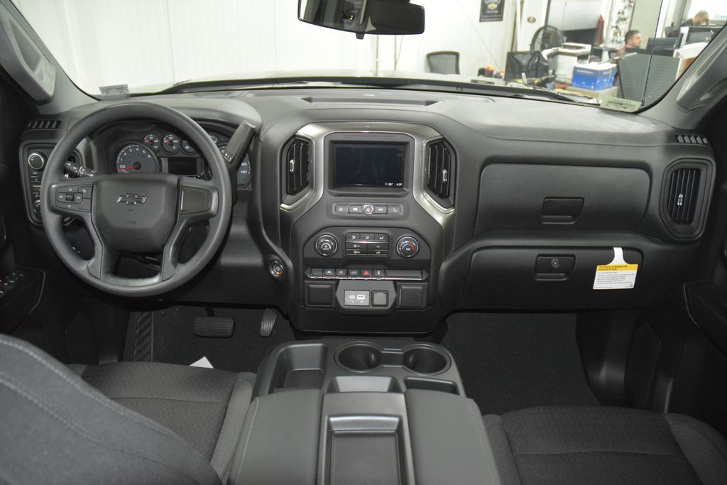 2026 Chevrolet Silverado 1500 4WD Crew Cab 157" Custom - 23040211 - 30