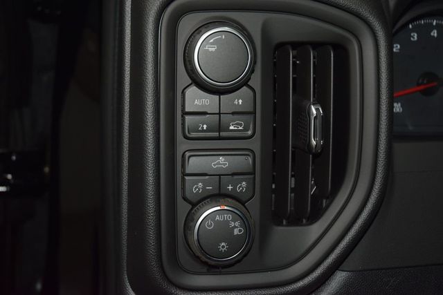 2026 Chevrolet Silverado 1500 4WD Crew Cab 157" Custom - 23040211 - 34