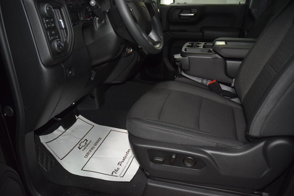 2026 Chevrolet Silverado 1500 4WD Crew Cab 157" Custom - 23040211 - 38