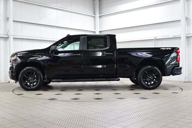 2026 Chevrolet Silverado 1500 4WD Crew Cab 157" Custom - 23040211 - 3