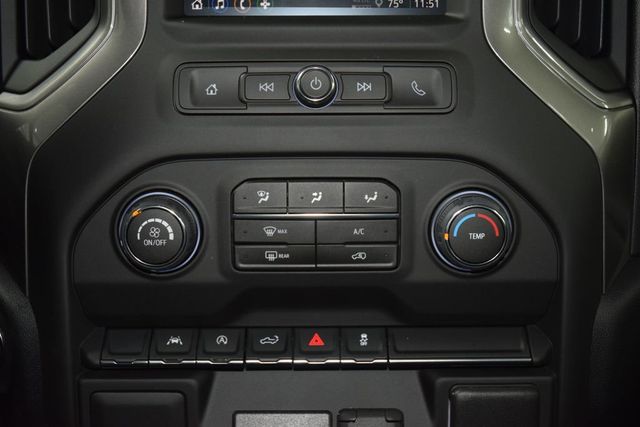 2026 Chevrolet Silverado 1500 4WD Crew Cab 157" Custom - 23065870 - 33