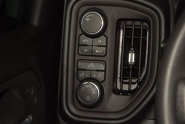2026 Chevrolet Silverado 1500 4WD Crew Cab 157" Custom - 23065870 - 35