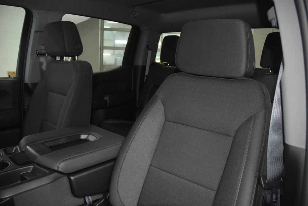 2026 Chevrolet Silverado 1500 4WD Crew Cab 157" Custom - 23065870 - 42