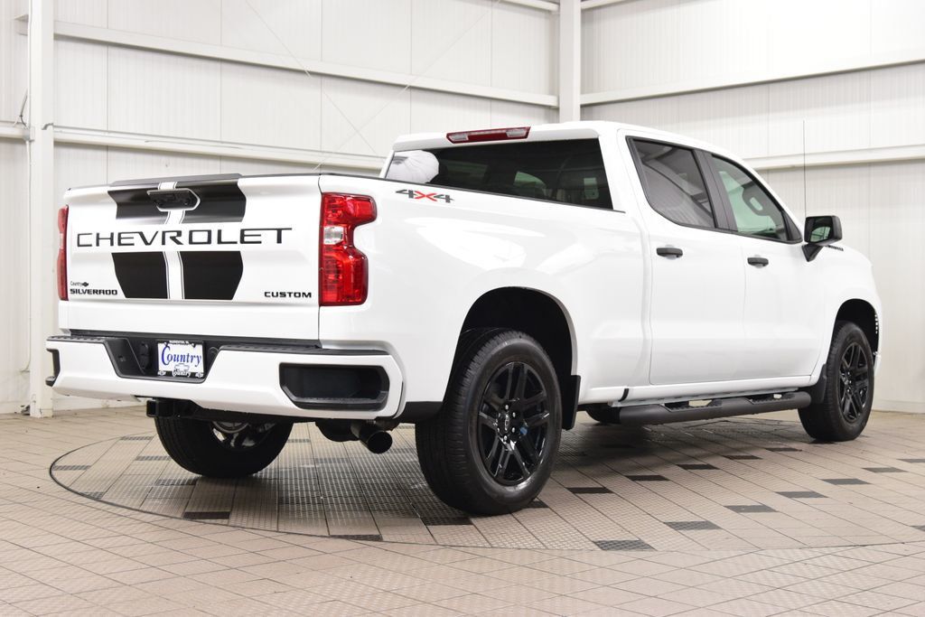 2026 Chevrolet Silverado 1500 4WD Crew Cab 157" Custom - 23065870 - 7