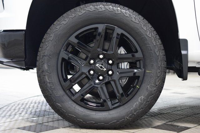 2026 Chevrolet Silverado 1500 4WD Crew Cab 157" Custom Trail Boss - 22941593 - 29