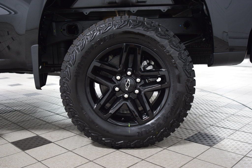 2026 Chevrolet Silverado 1500 4WD Crew Cab 157" Custom Trail Boss - 23075145 - 28