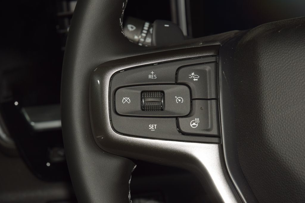 2026 Chevrolet Silverado 1500 4WD Crew Cab 157" High Country - 23001358 - 37