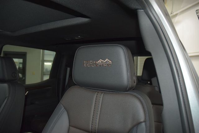 2026 Chevrolet Silverado 1500 4WD Crew Cab 157" High Country - 23001358 - 41