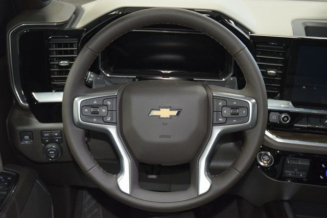 2026 Chevrolet Silverado 1500 4WD Crew Cab 157" LT - 22922995 - 34