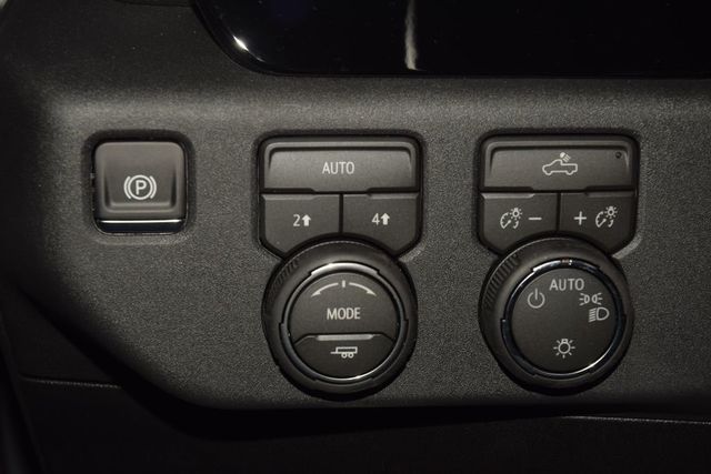 2026 Chevrolet Silverado 1500 4WD Crew Cab 157" LT - 23049188 - 35