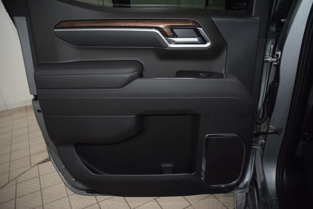 2026 Chevrolet Silverado 1500 4WD Crew Cab 157" LT - 23049188 - 47