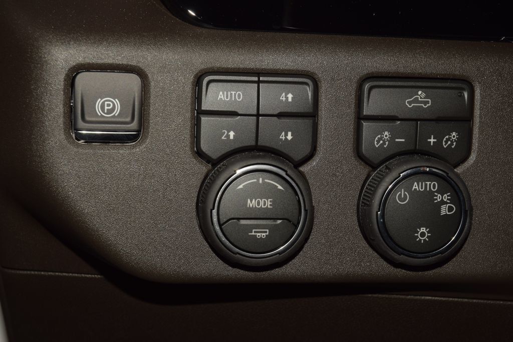 2026 Chevrolet Silverado 1500 4WD Crew Cab 157" LT - 23067108 - 33