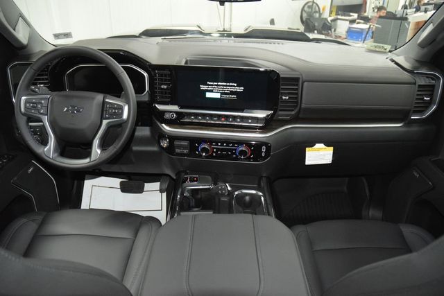 2026 Chevrolet Silverado 1500 4WD Crew Cab 157" LT Trail Boss - 22999530 - 32