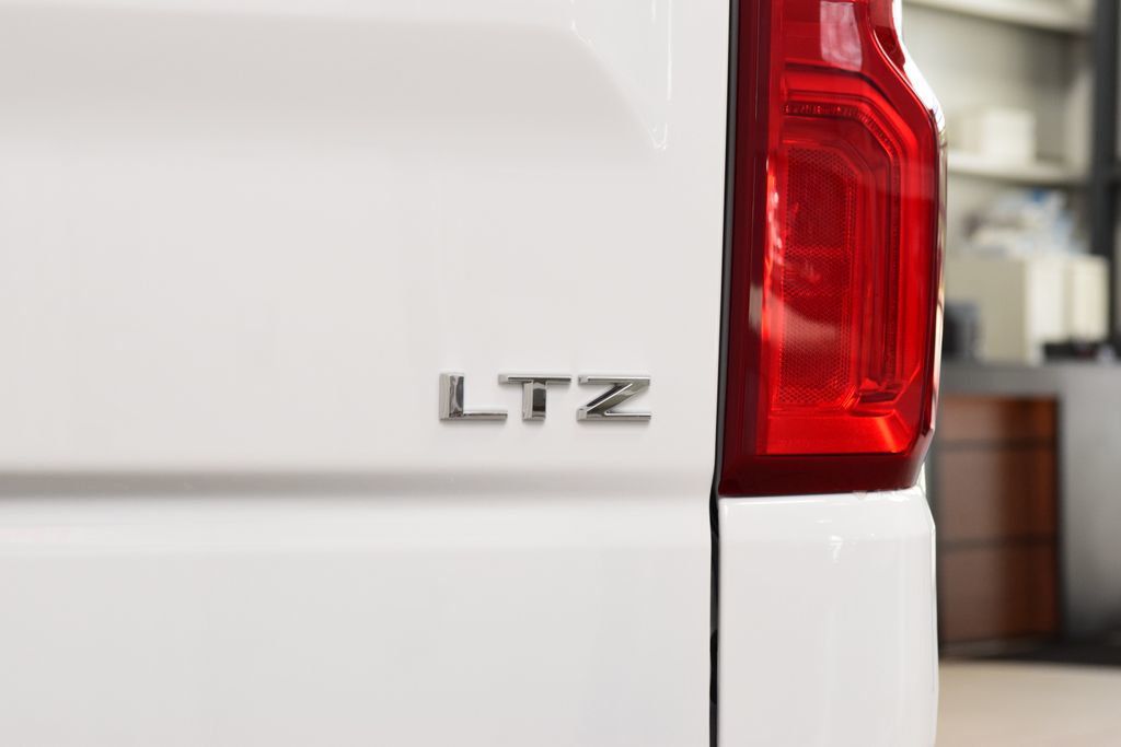 2026 Chevrolet Silverado 1500 4WD Crew Cab 157" LTZ - 23024071 - 21