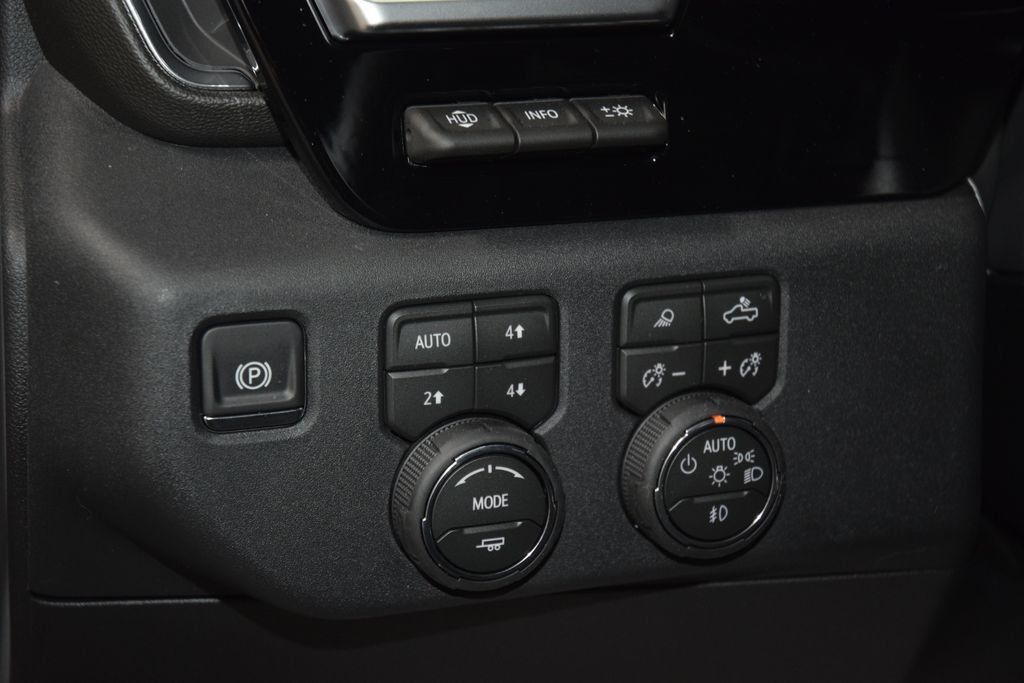 2026 Chevrolet Silverado 1500 4WD Crew Cab 157" LTZ - 23024071 - 38
