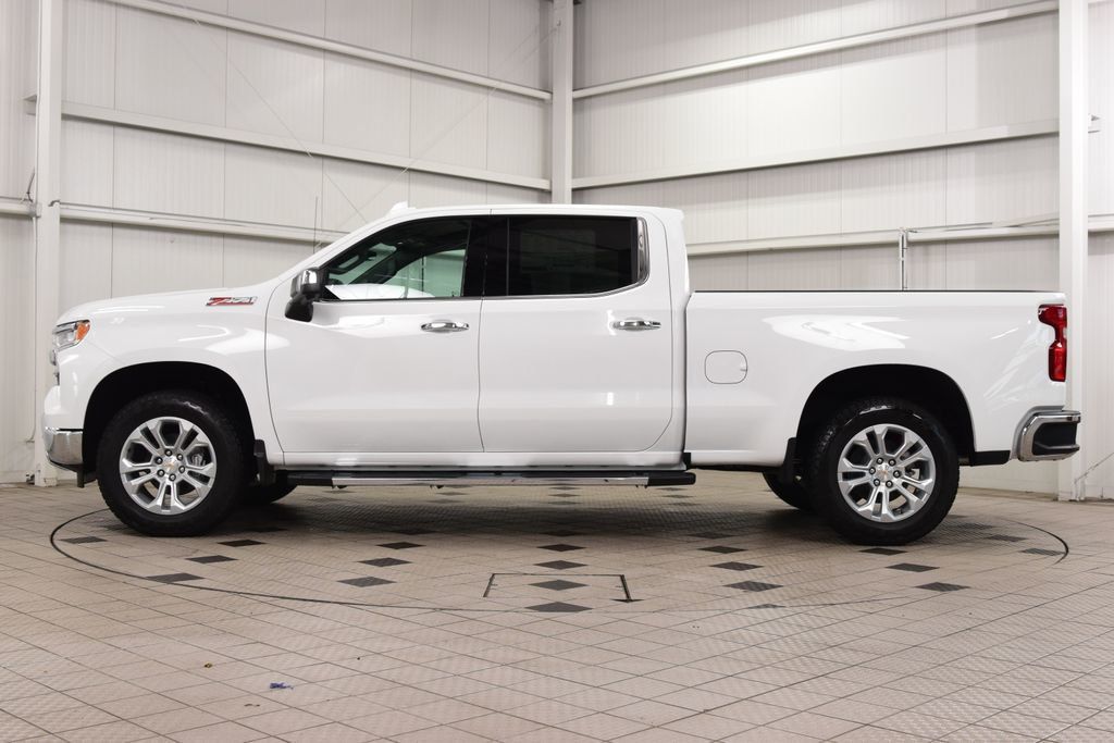 2026 Chevrolet Silverado 1500 4WD Crew Cab 157" LTZ - 23024071 - 3