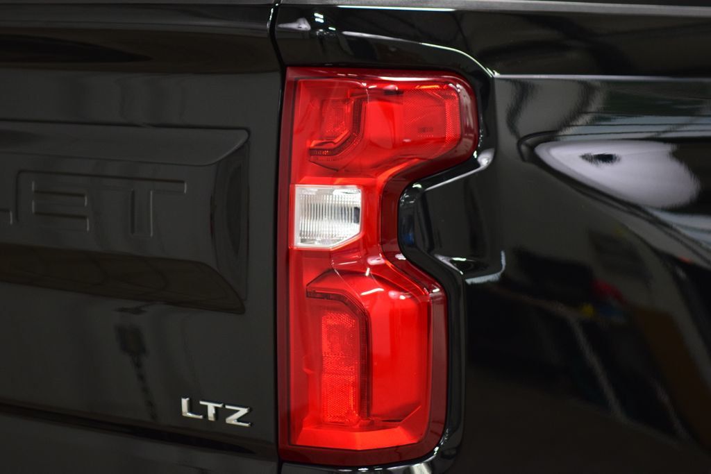 2026 Chevrolet Silverado 1500 4WD Crew Cab 157" LTZ - 23024095 - 18