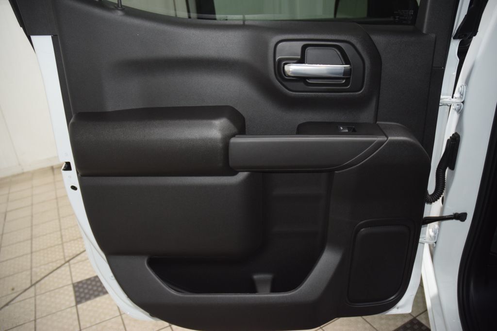 2026 Chevrolet Silverado 1500 4WD Crew Cab 157" Work Truck - 23062250 - 40