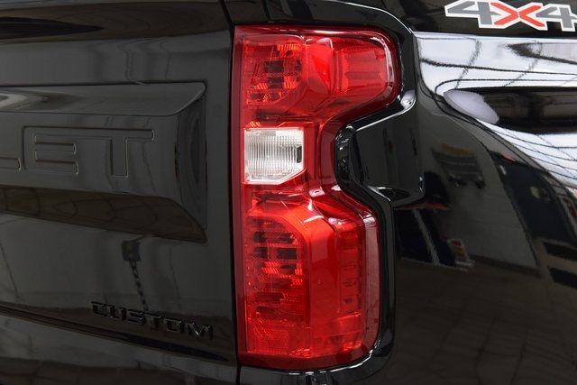 2026 Chevrolet Silverado 1500 4WD Double Cab 147" Custom - 22945498 - 22